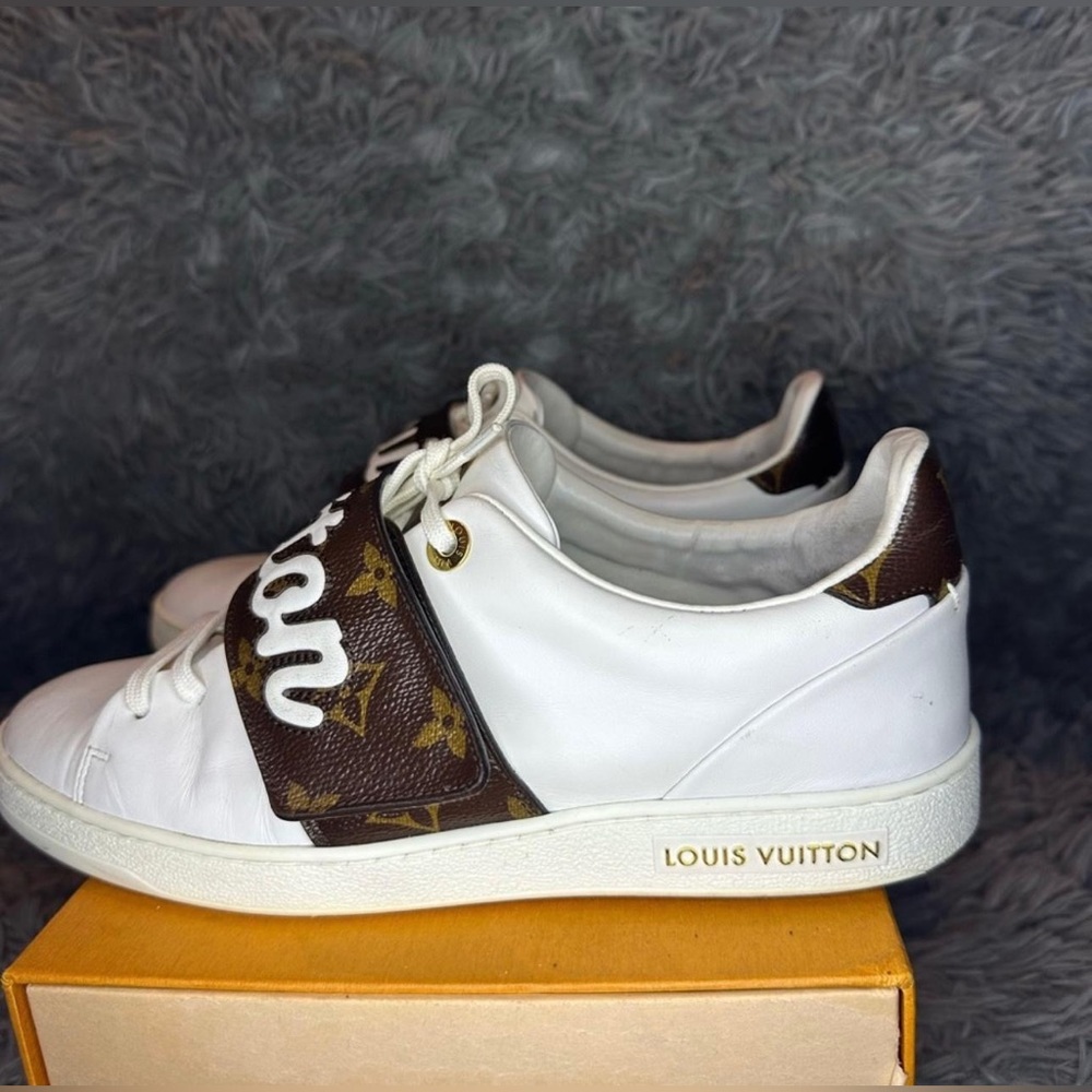 Louis Vuitton Women Sneakers